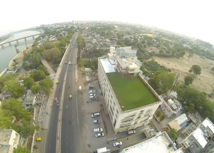 Silvercloud Hotel And Banquets Ahmedabad